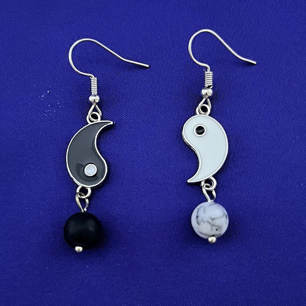 Yin & Yang Drop Earrings, Black & White with Silver Fishhook Ear Wires NWT